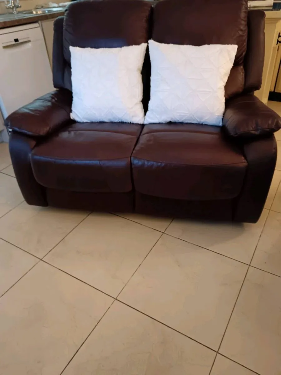 Leather sofa - Image 2