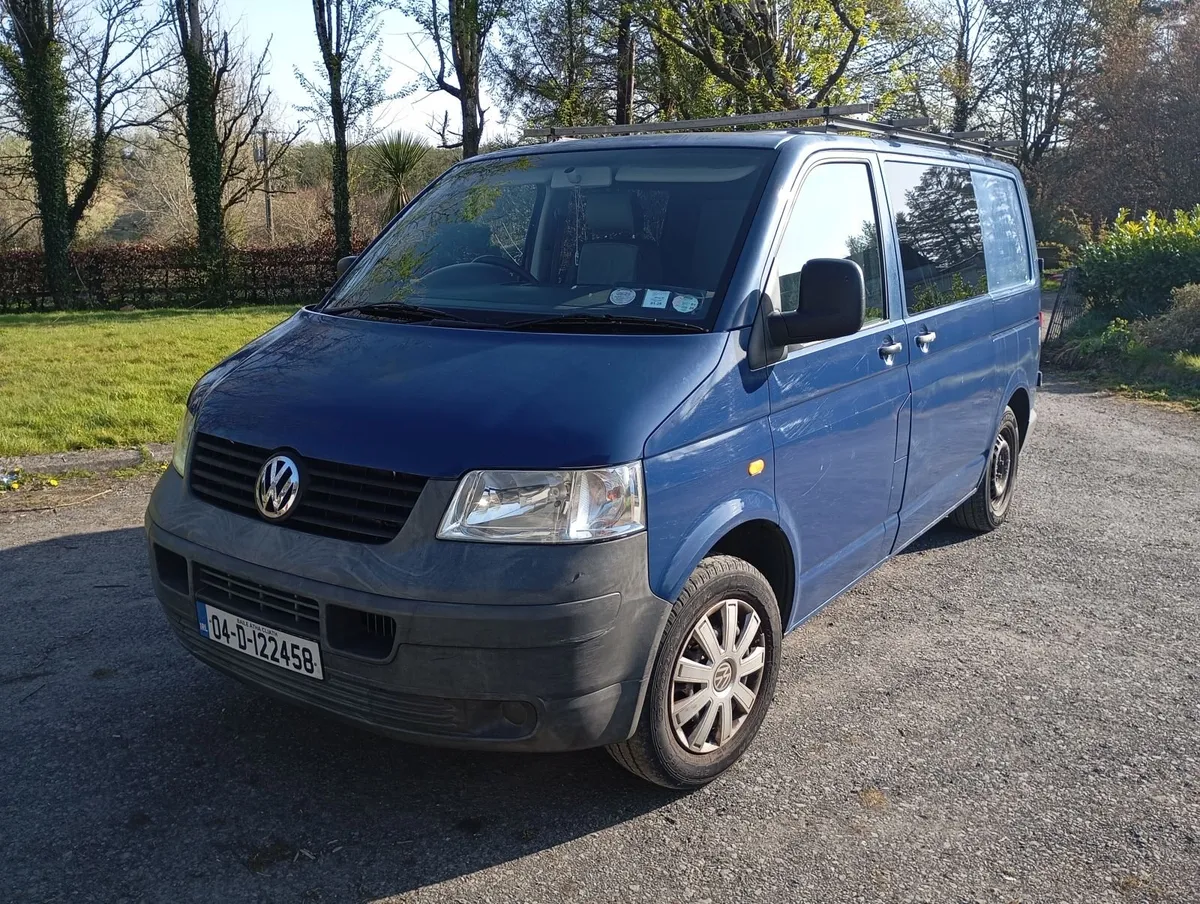 Volkswagen Transporter T5 Campervan - Image 1