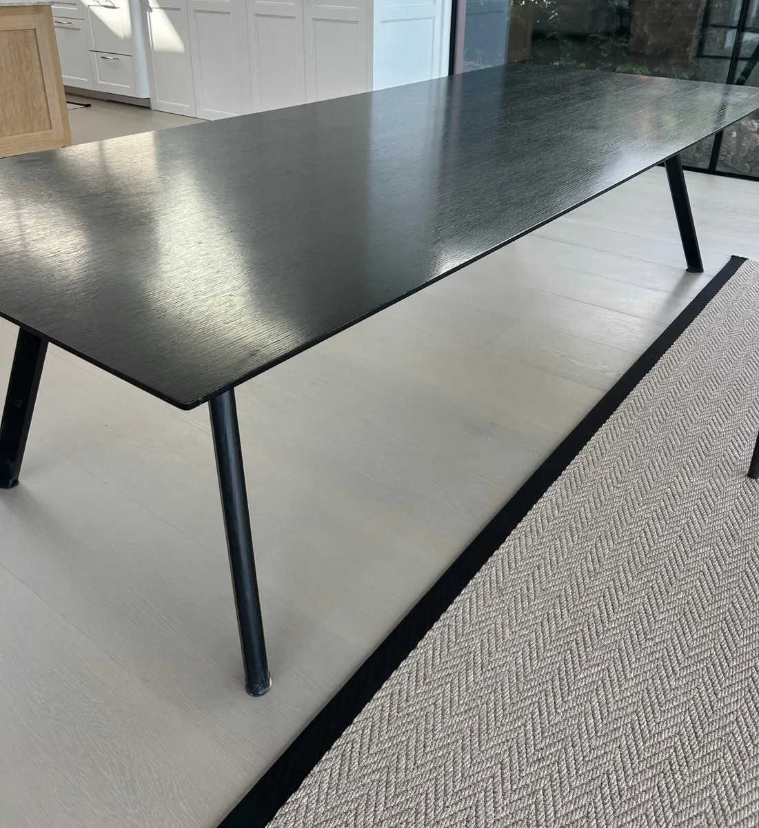 Dining/Kitchen Table - Image 1