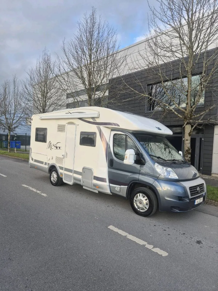 McLouis P700 Motorhome w/Drop down bed - Image 3