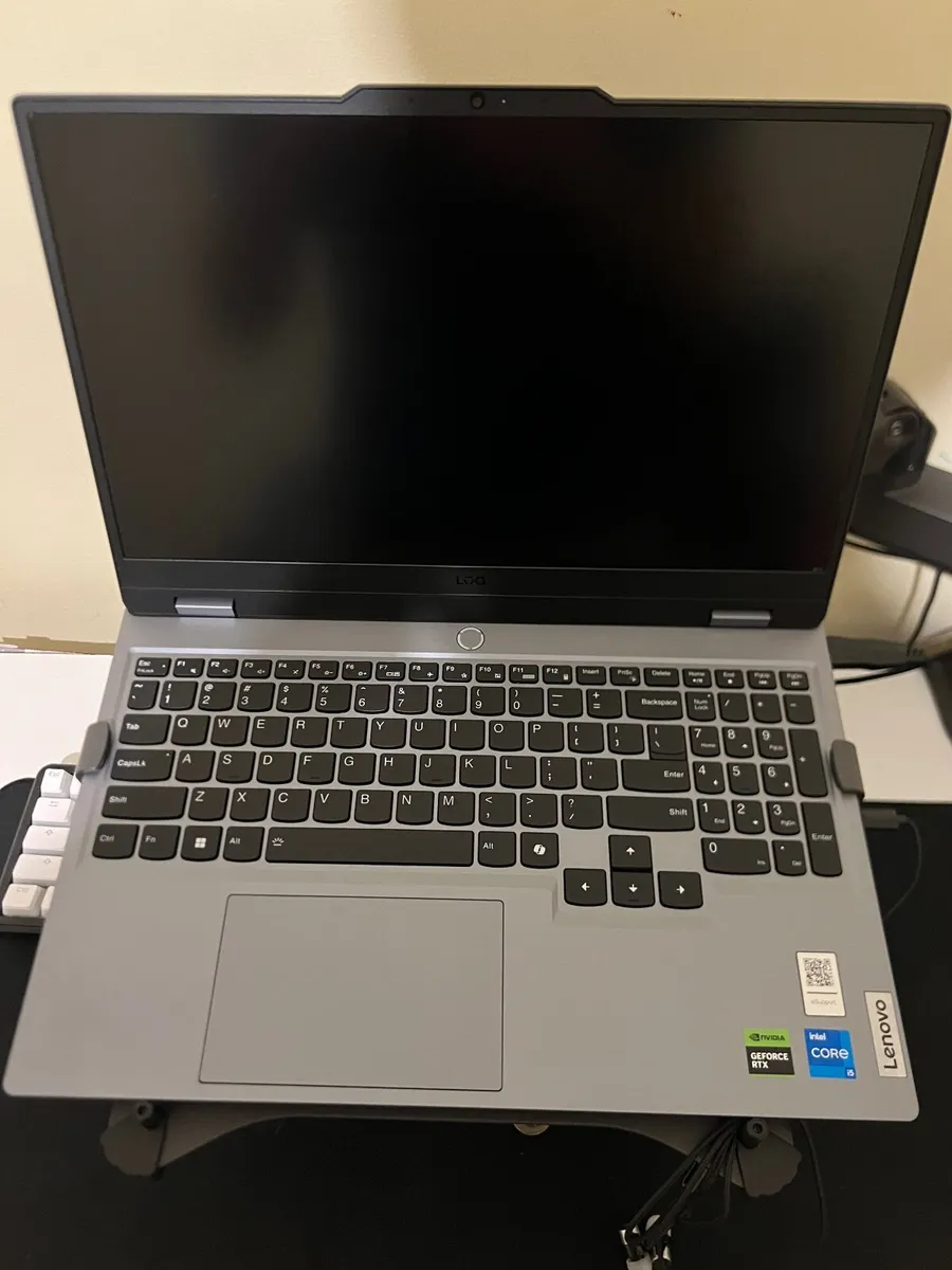 Gaming Laptop Lenovo Loq15 - Image 1