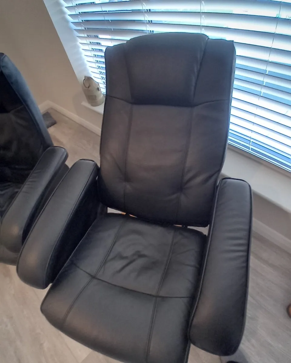 Black Swivel Recliner Chairs x 2 - Image 4
