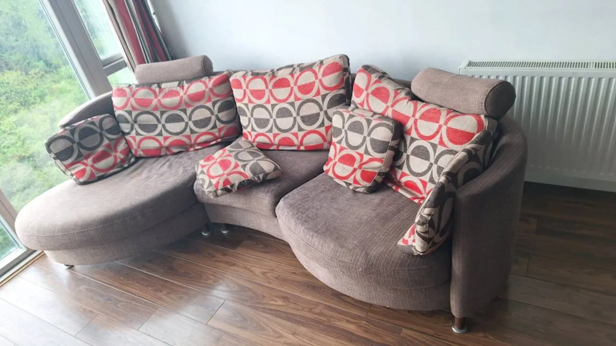 3 Seater Designer Sofa; FAMA - Image 2