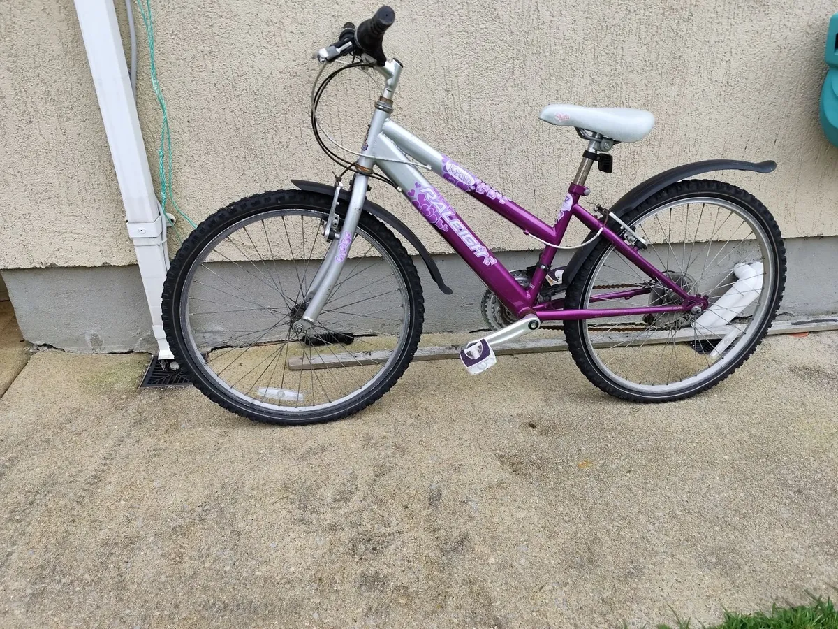 Girl's Old Raleigh Bike - Image 1