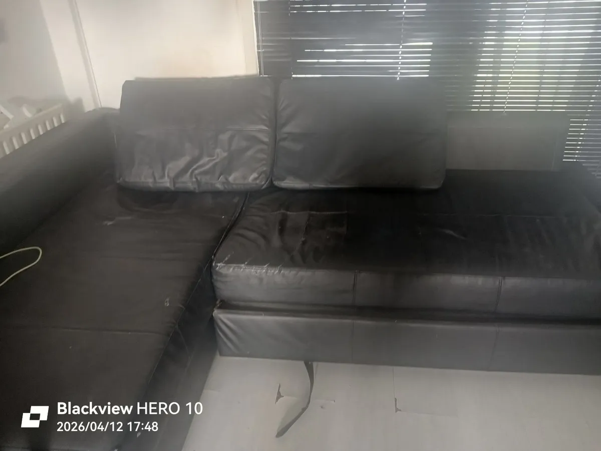 leather sofa 50 euro, 4seat corner sofabed - Image 1