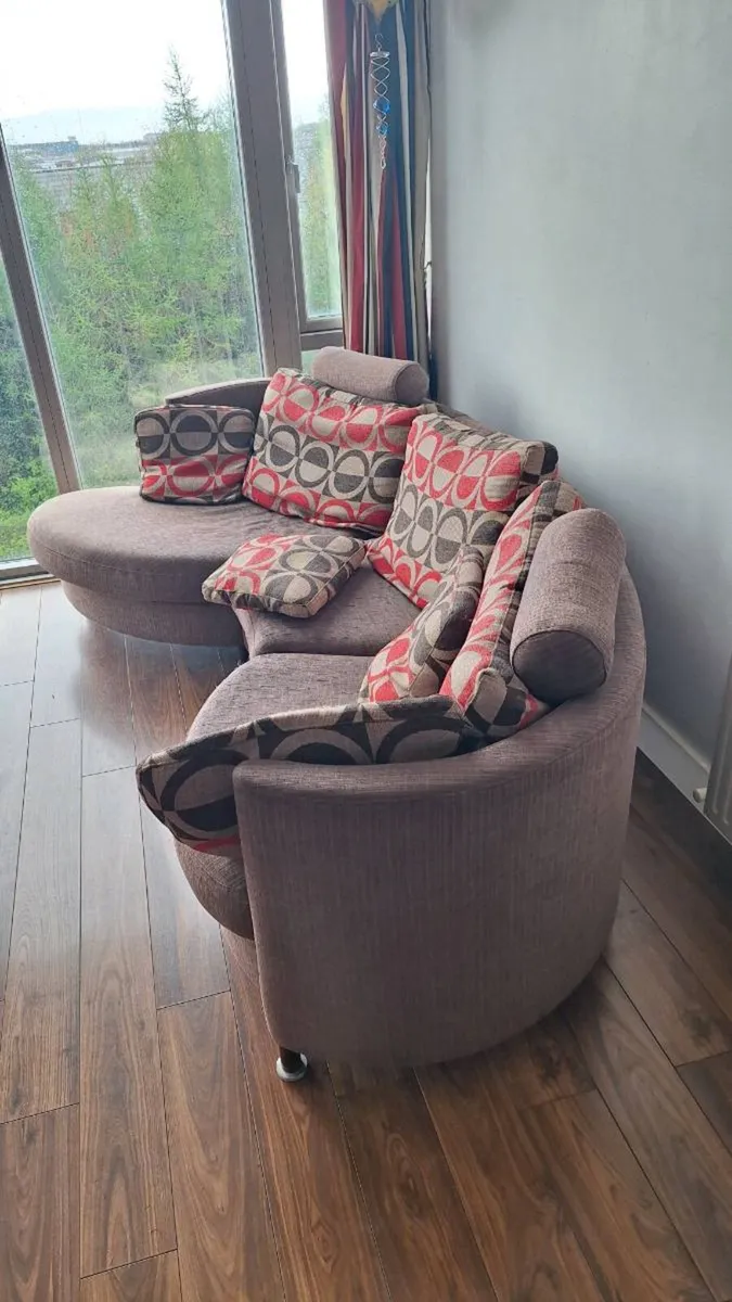 3 Seater Designer Sofa; FAMA - Image 3