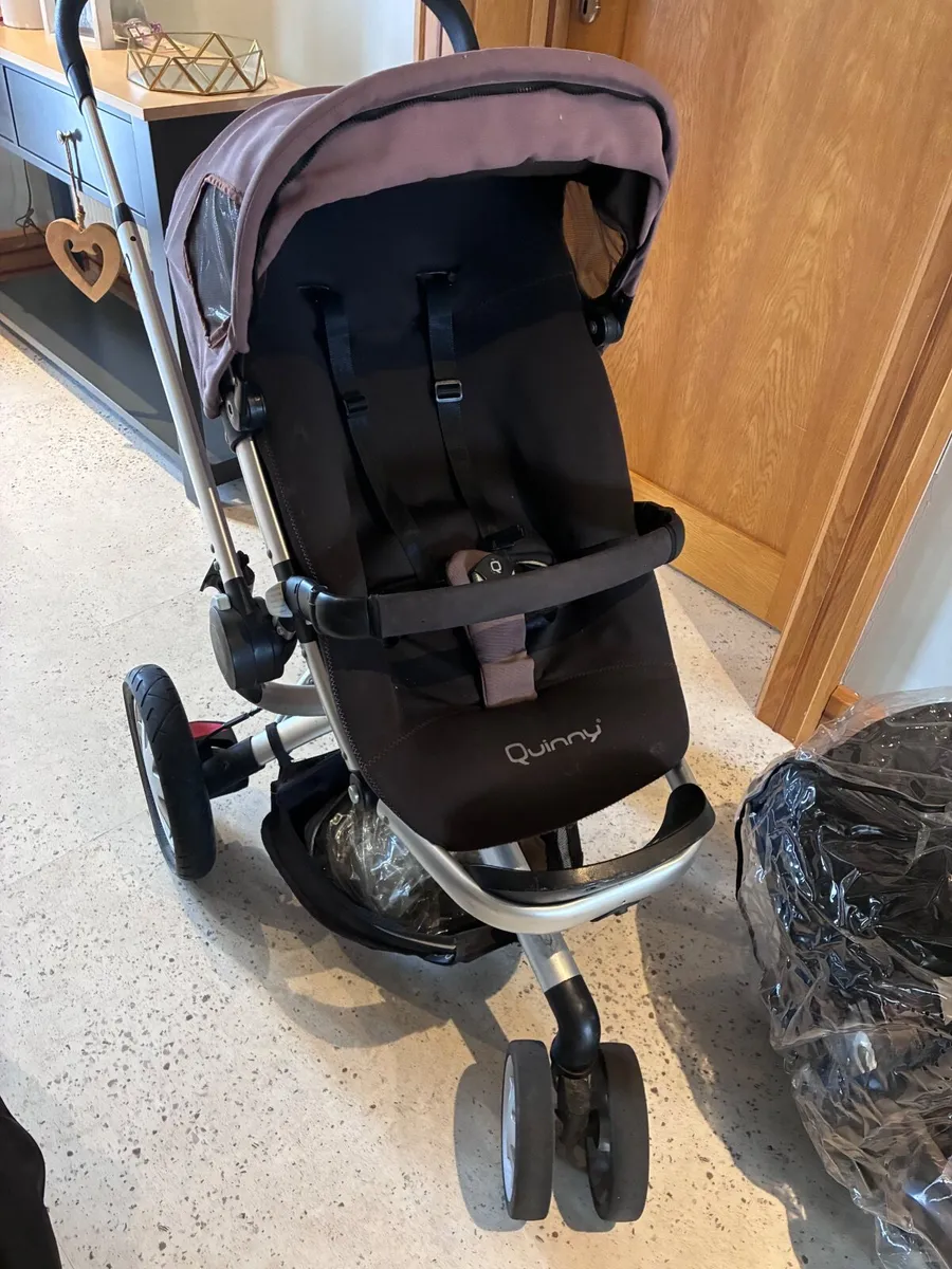 Quinny baby travel system - Image 2
