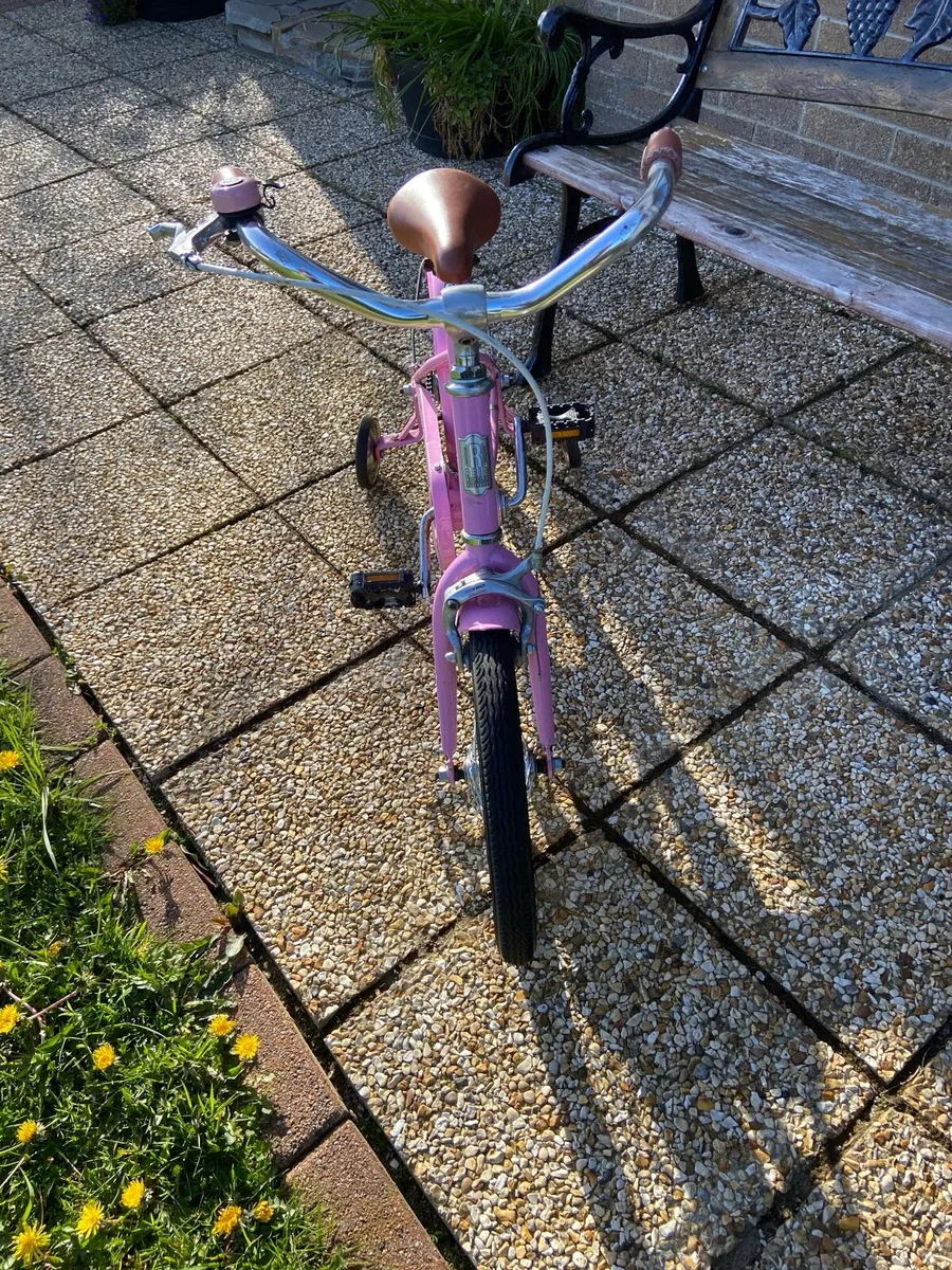 Child’s. Bicycle - Image 2