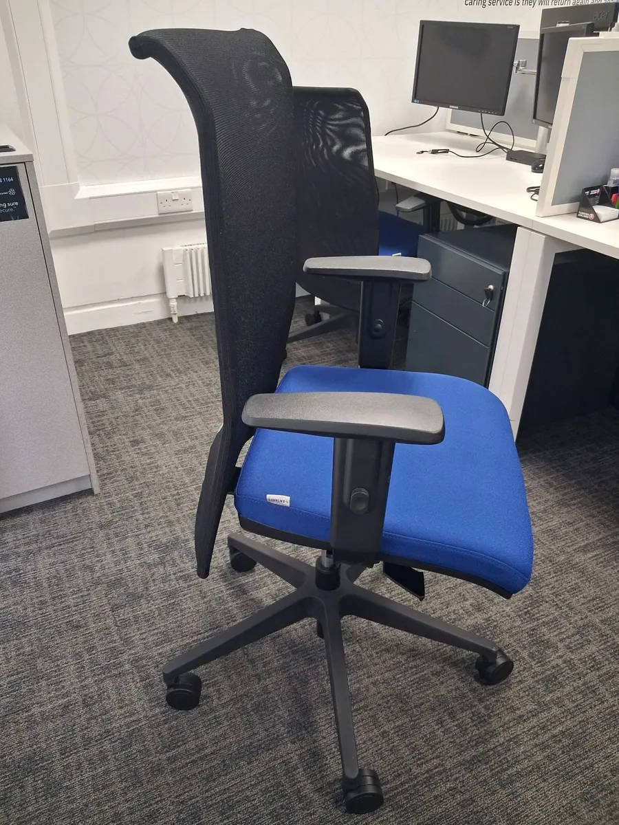 Office chairs - Image 2