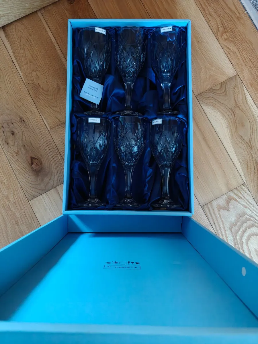 Newbridge Glasses - Image 1