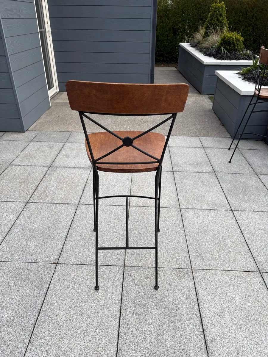 4 Island Chairs/Barstools & Coffee Table Set - Image 3