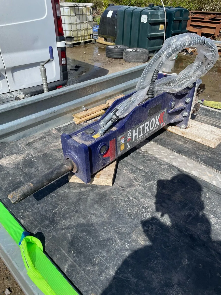 Unused Hirox 3ton rock breaker - Image 1