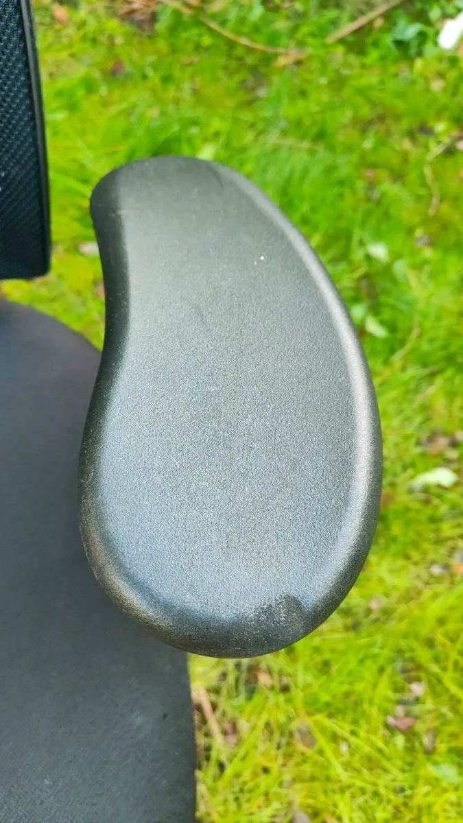 Adjustable back support office chair - Image 3