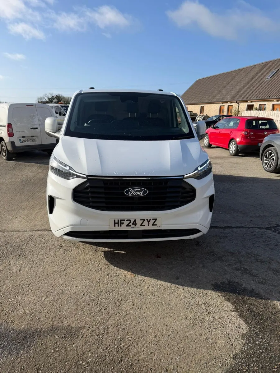 2024 ford transit custom 300 limited - Image 1