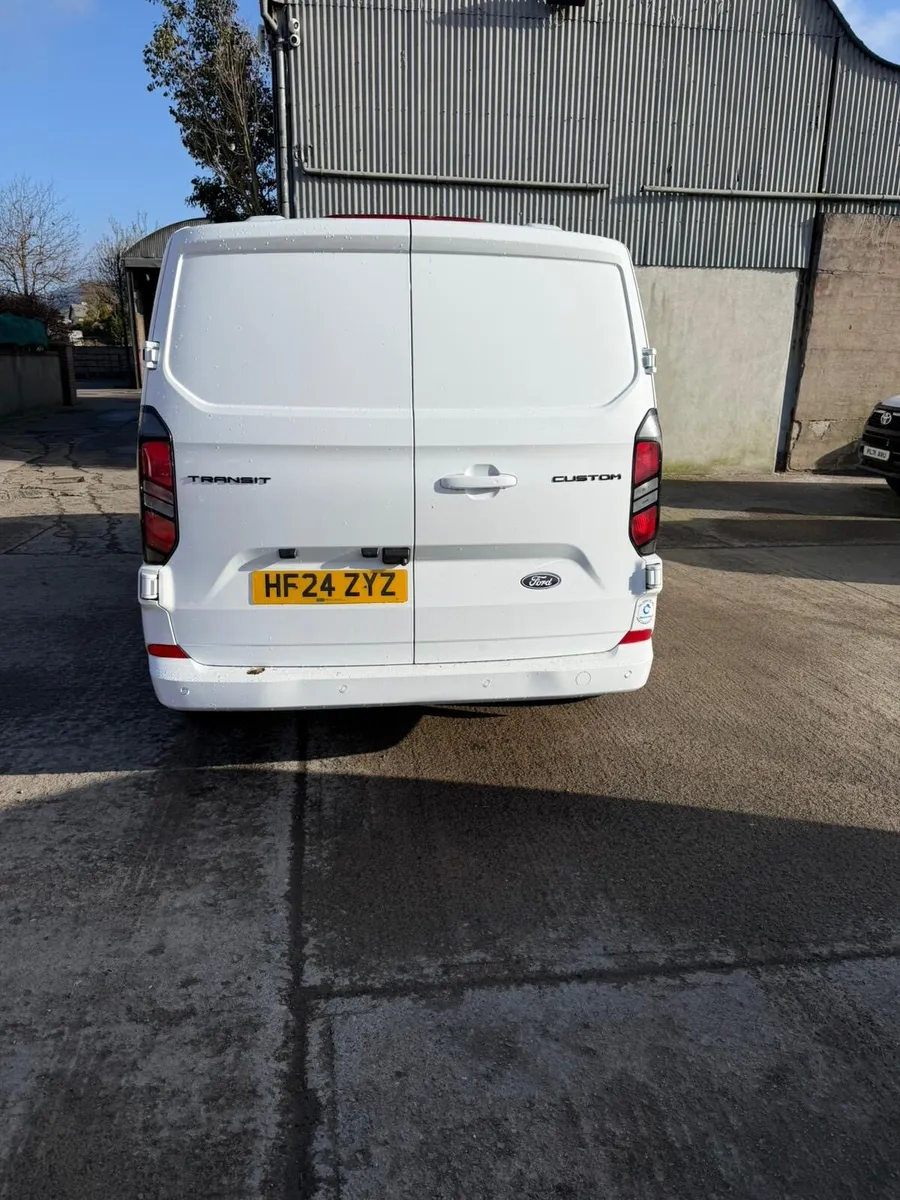 2024 ford transit custom 300 limited - Image 2