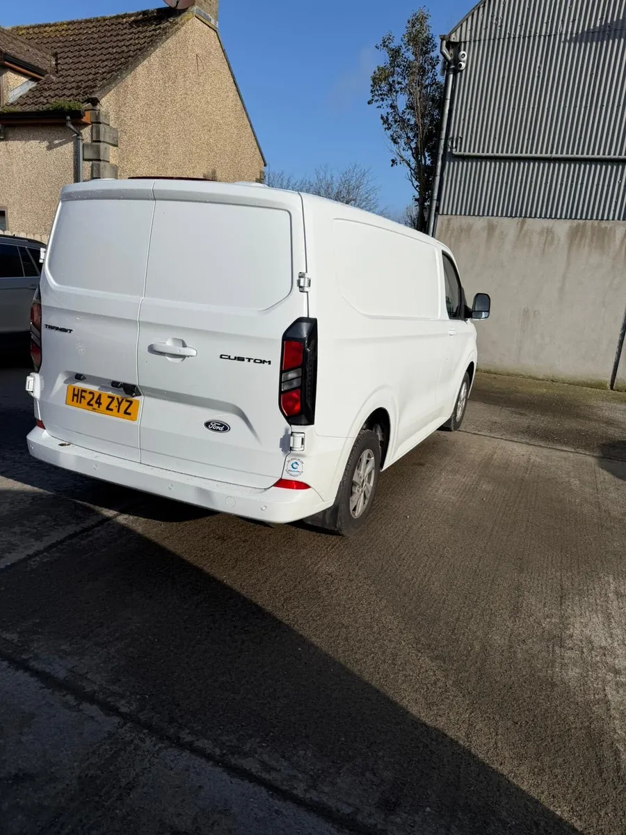 2024 ford transit custom 300 limited - Image 4