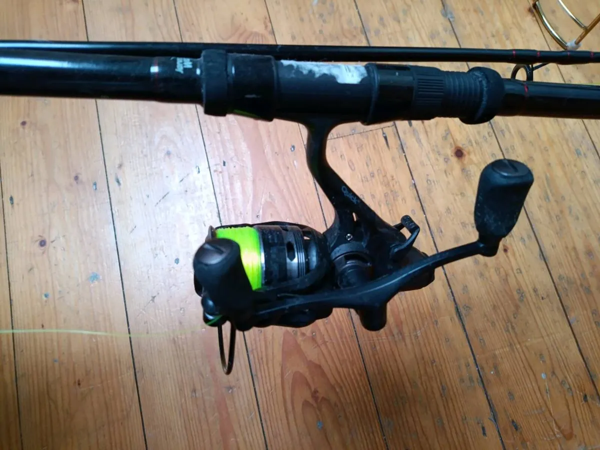 12ft fishing rod with grinder - Image 2