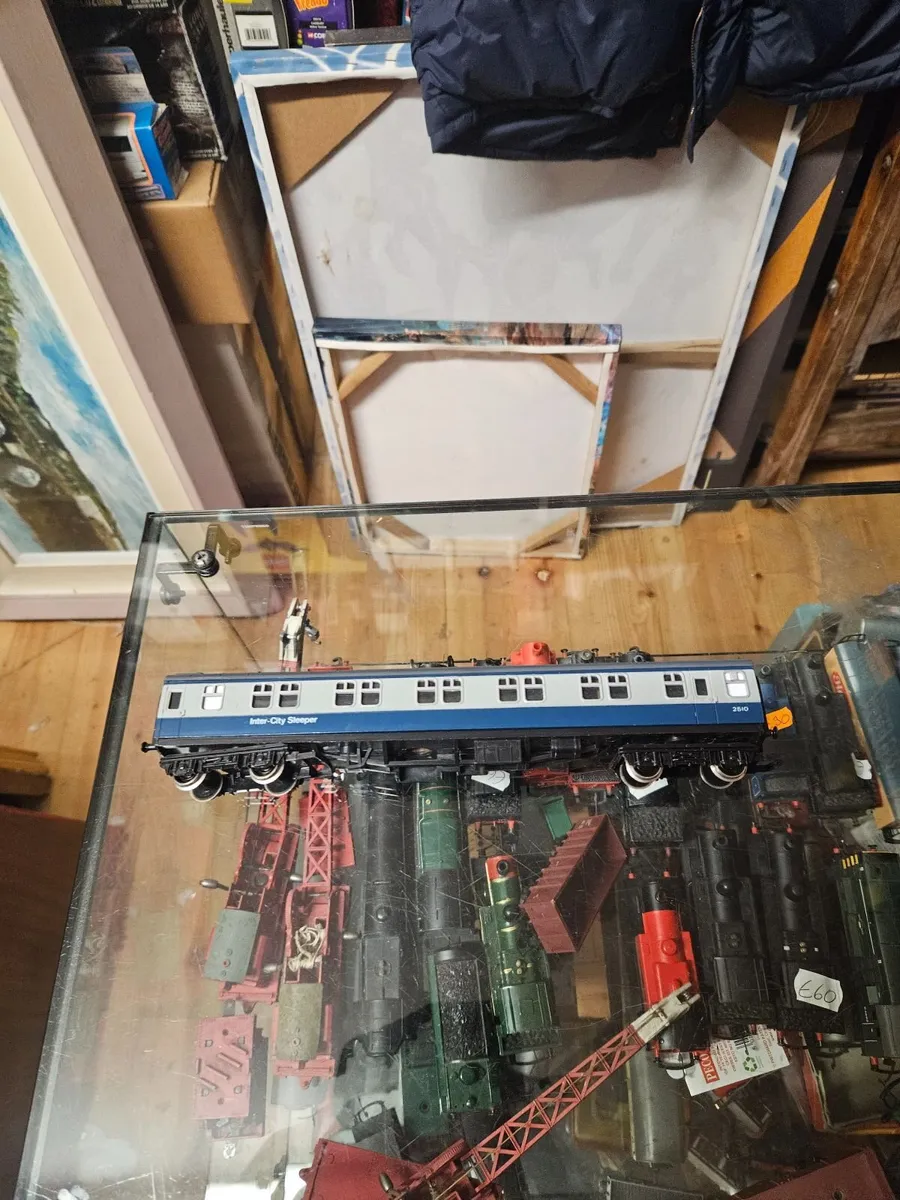 Hornby OO Gauge Carraige