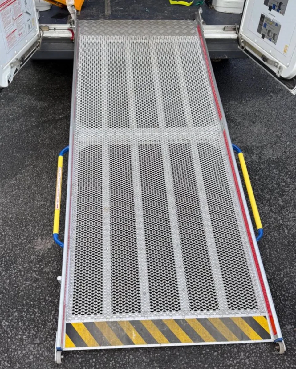 Motorcycle  Ramp Feal - Image 1