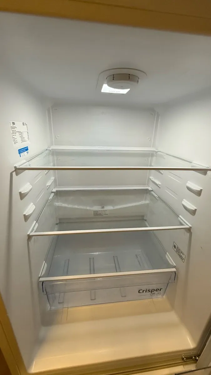 Beko Frost Free Fridge Freezer – CFG3552W – White - Image 4