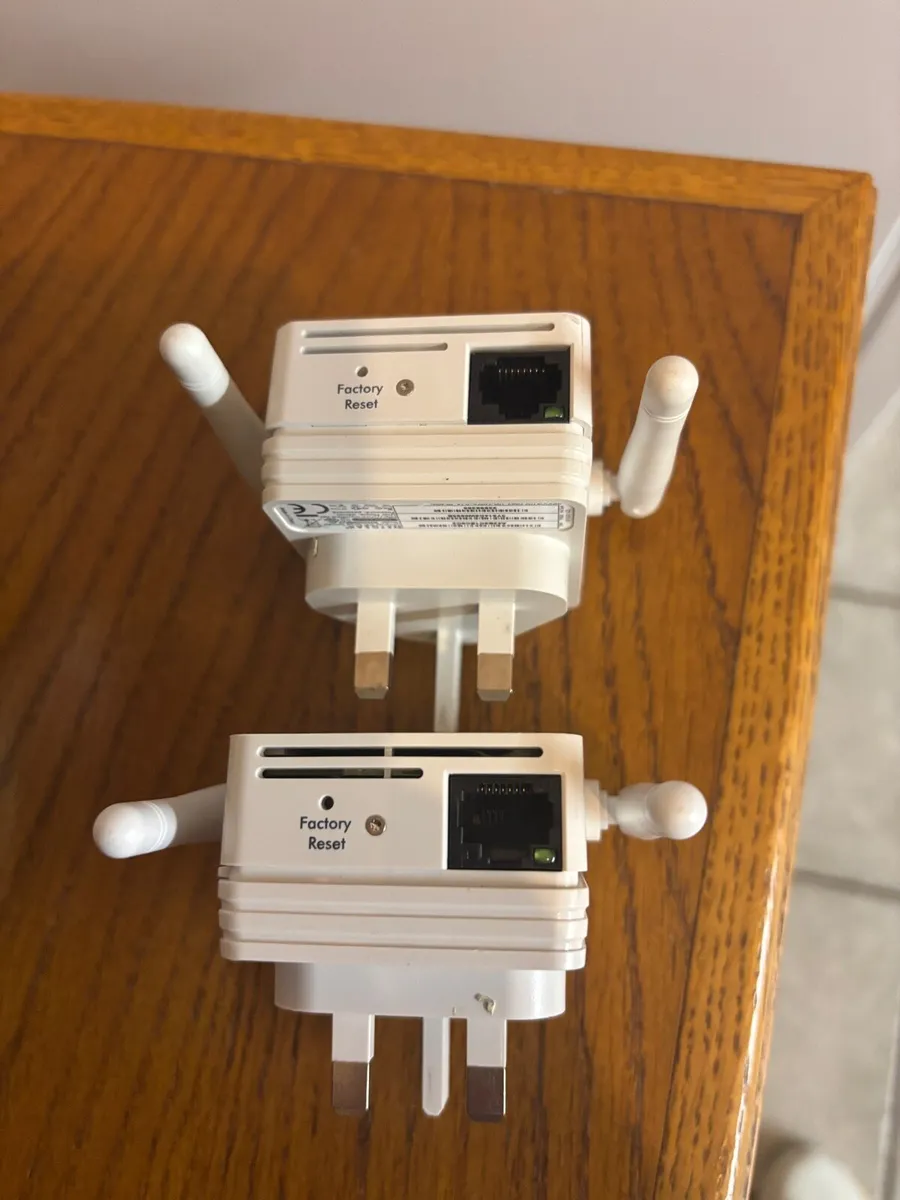 Net Gear Universal Wi Fi boosters - Image 3