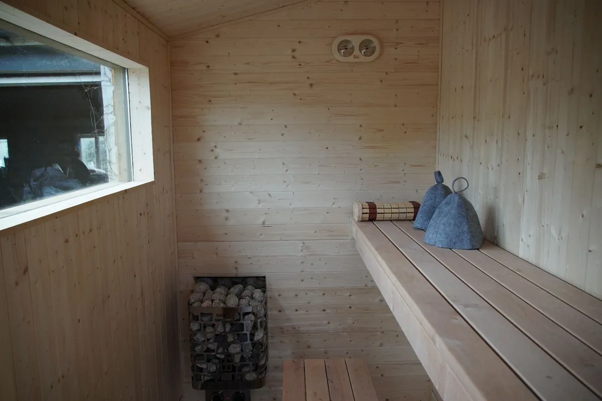 Insulated electric sauna - Image 1