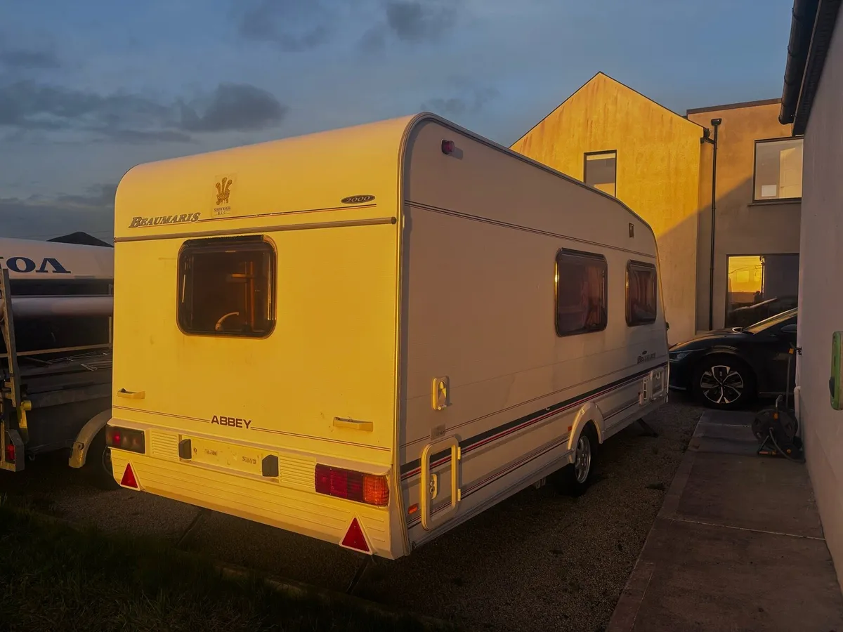 Abbey Beaumaris Caravan - Image 3