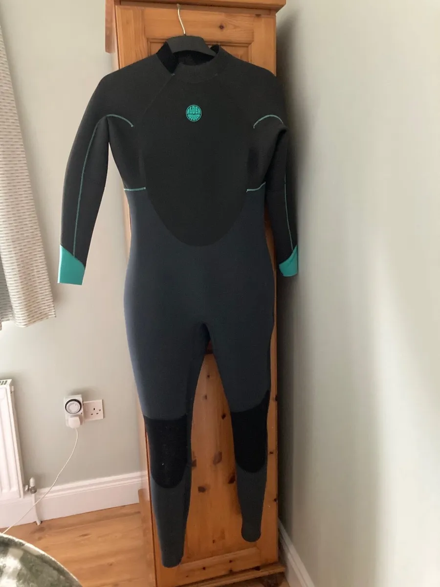 Water sports equipment - Image 3