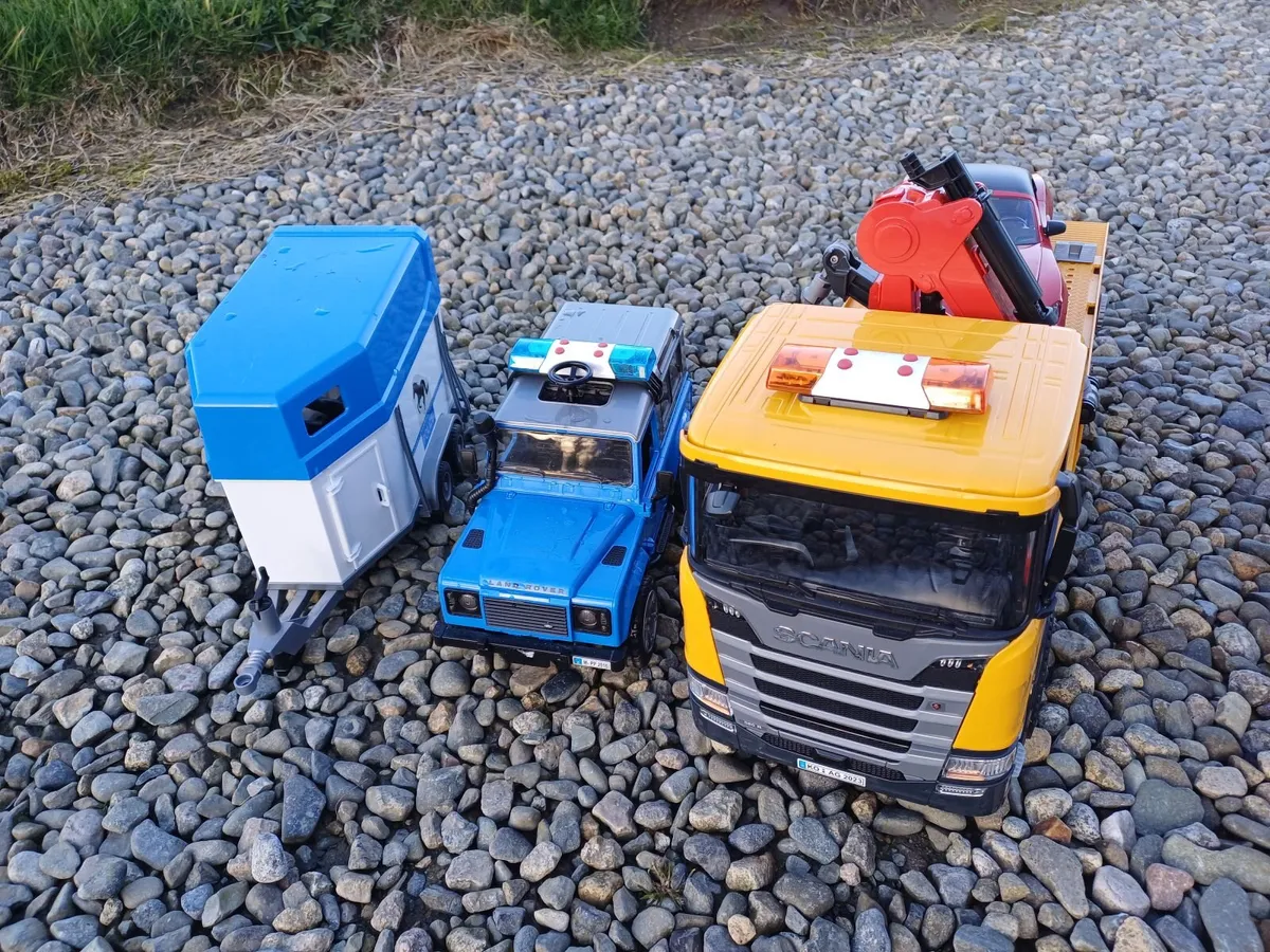 Bruder Toys - Emergency and Recovery services - Image 4