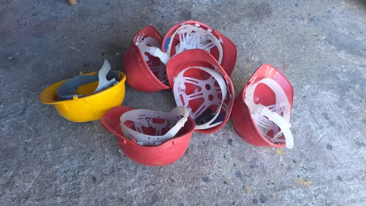 Construction hard hats