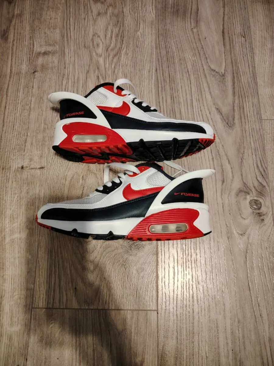 Nike Air Max Size 4 uk - Image 1