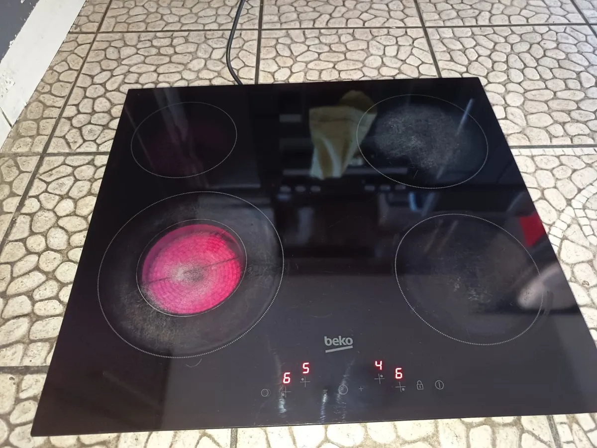 BEKO Ceramic Hob - Image 1