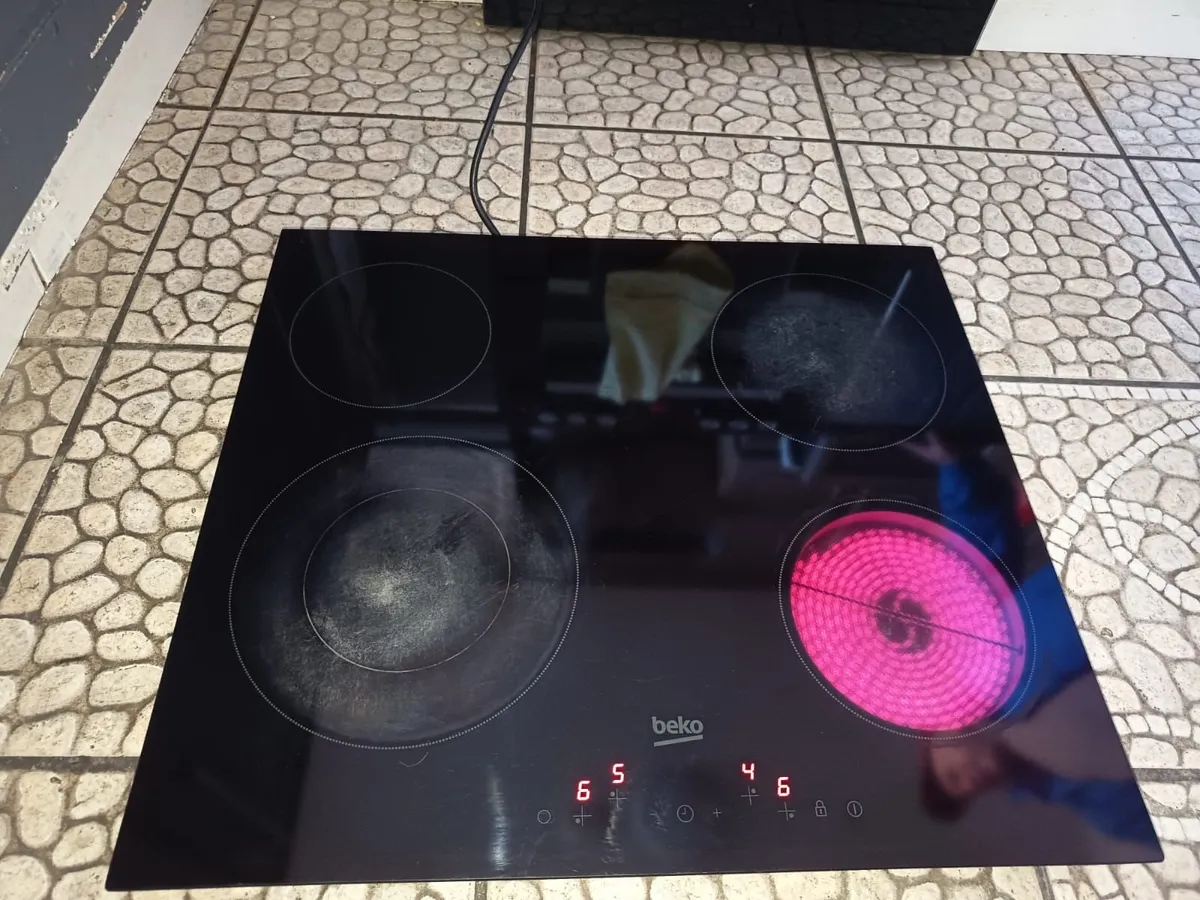 BEKO Ceramic Hob - Image 3