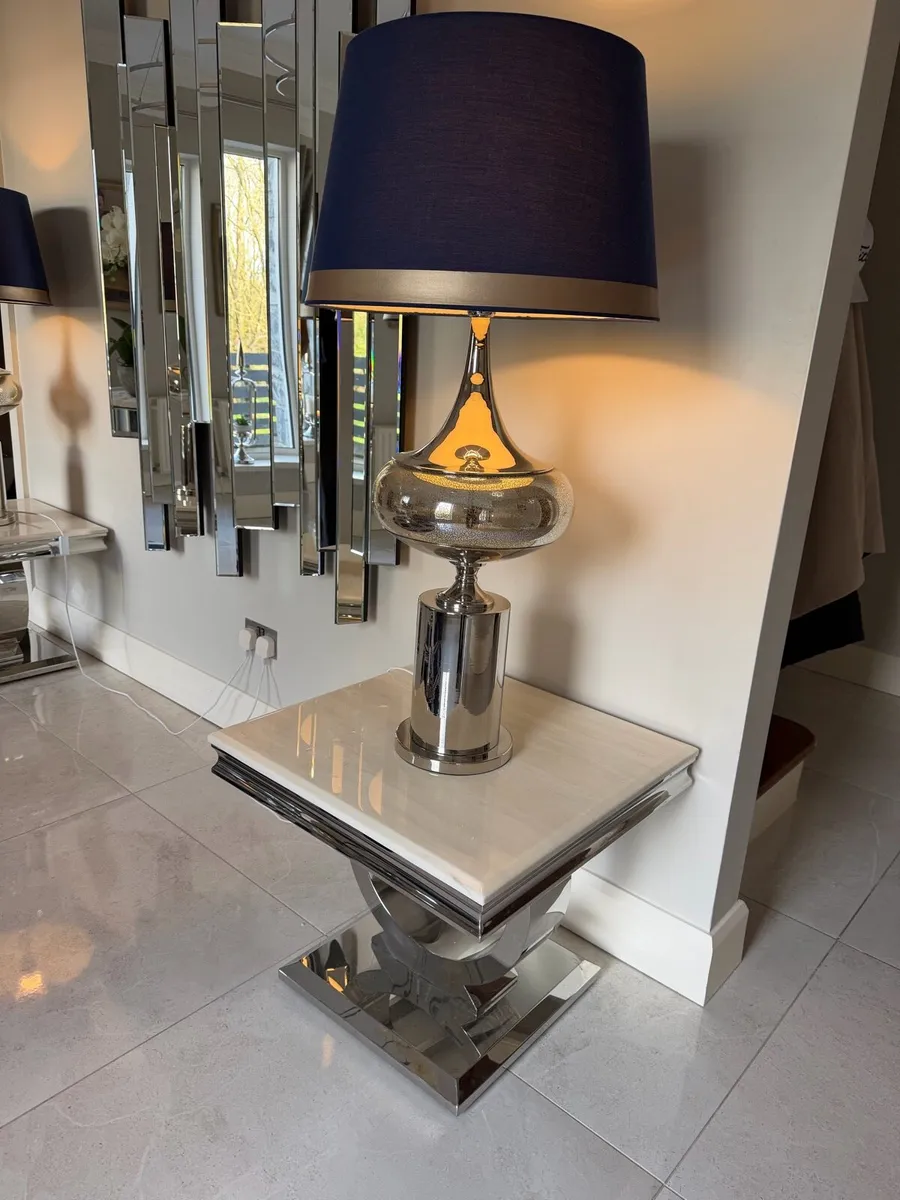 Console table x 2 - Image 3