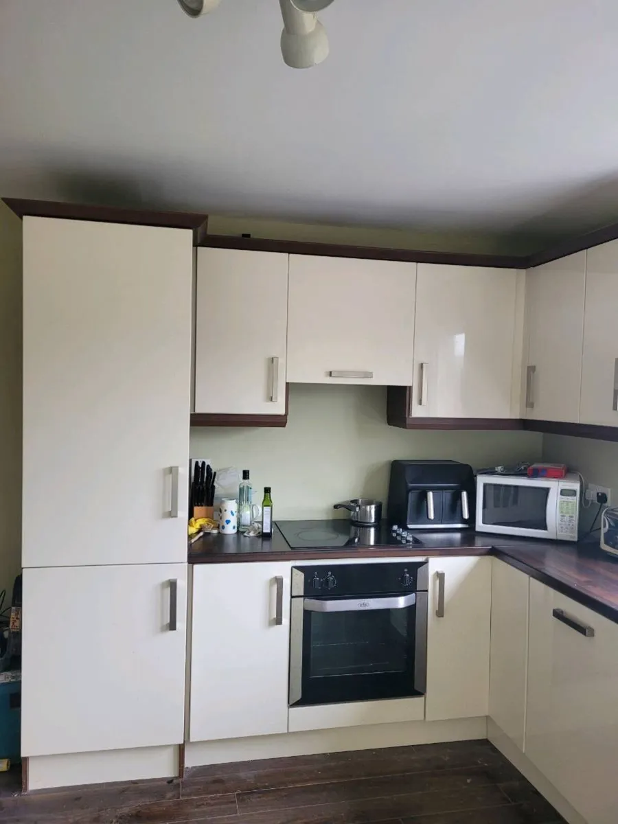 Kitchen units - Image 3