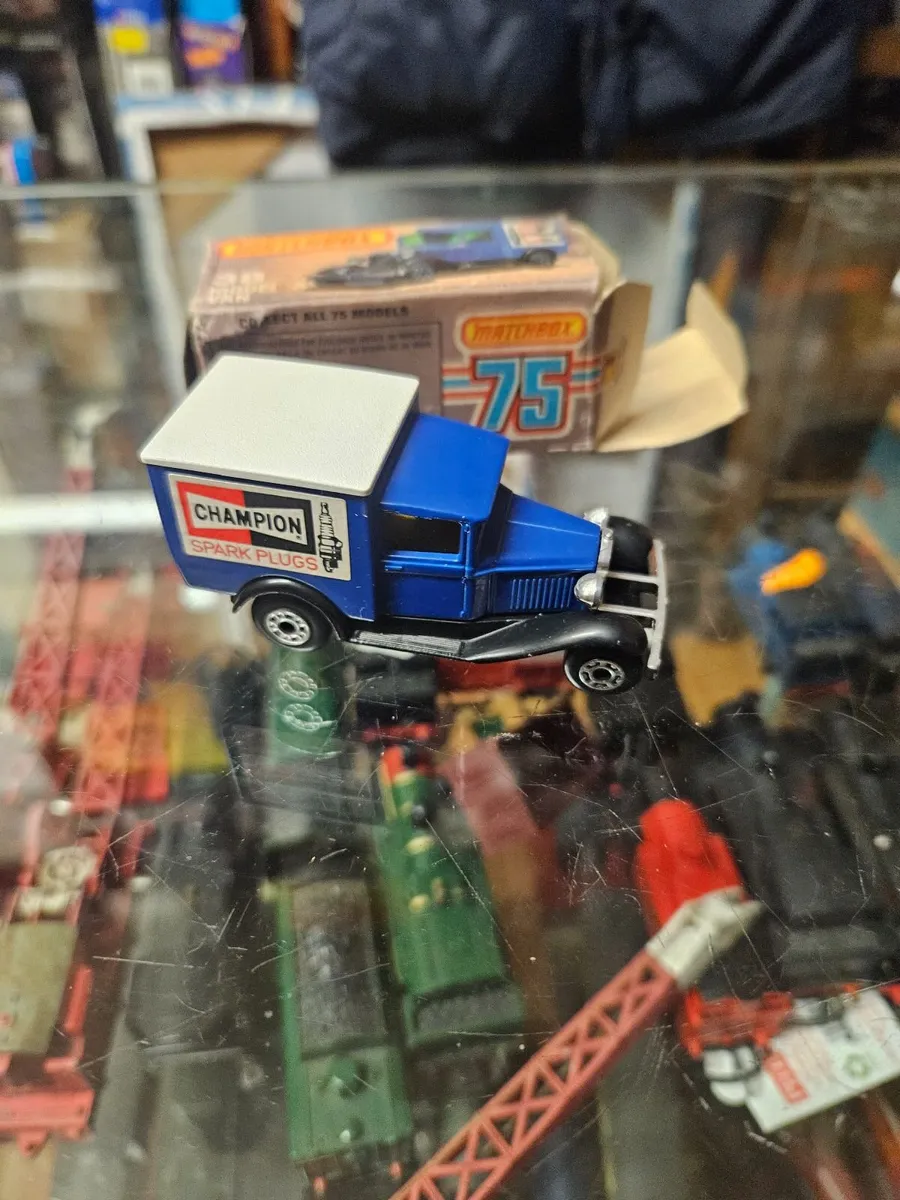 Matchbox Superfast Ford Model A Van Champion - Image 3
