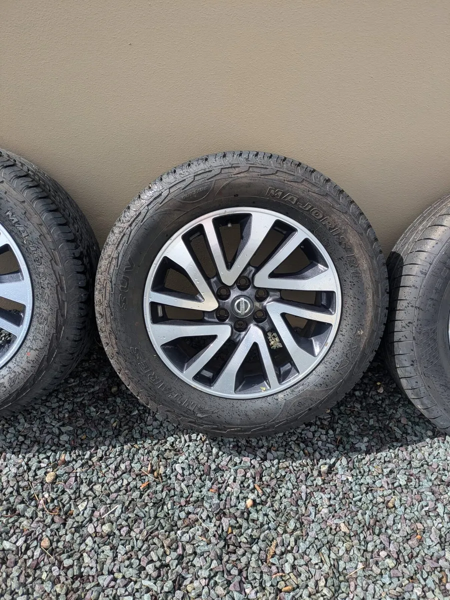 17 inch set of alloys
Off a 2017 Nissan Navara - Image 3