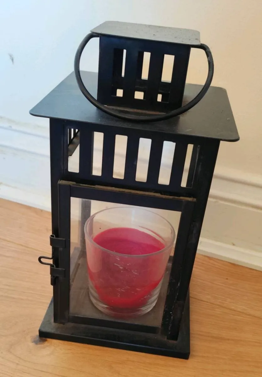 Candle holder