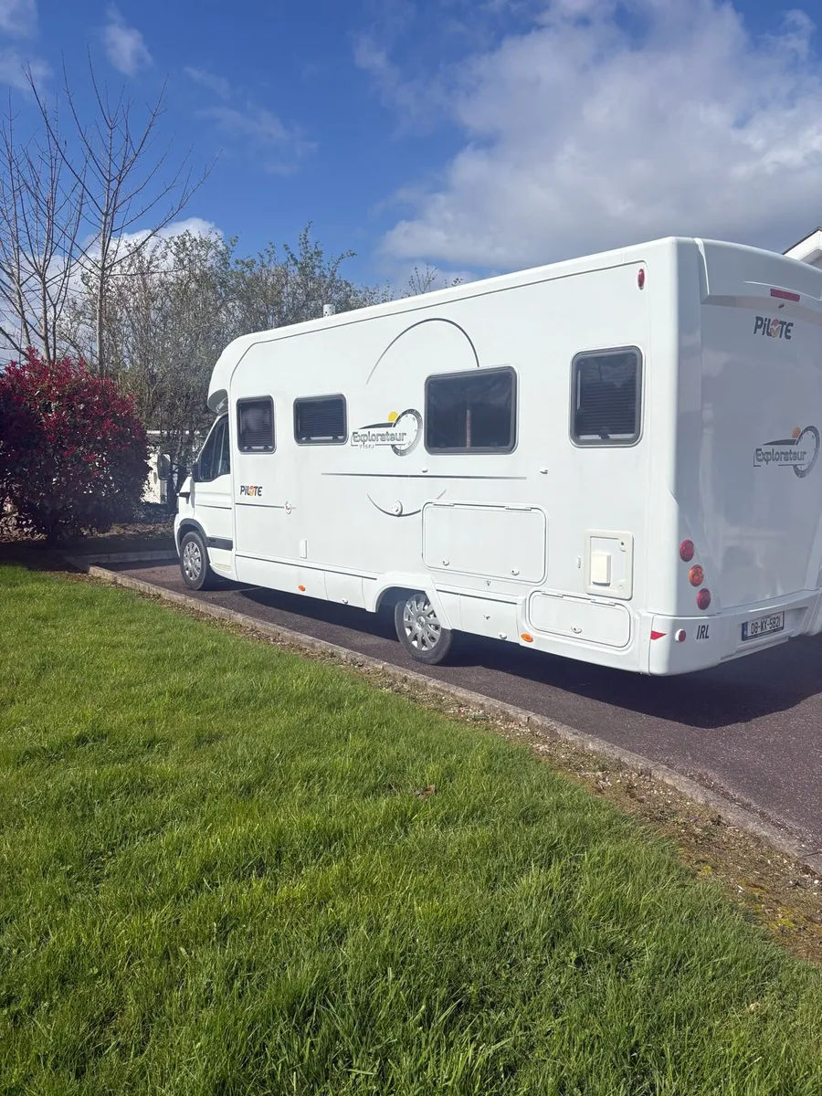 2008 Pilote Explorateur 715FJ - Image 3