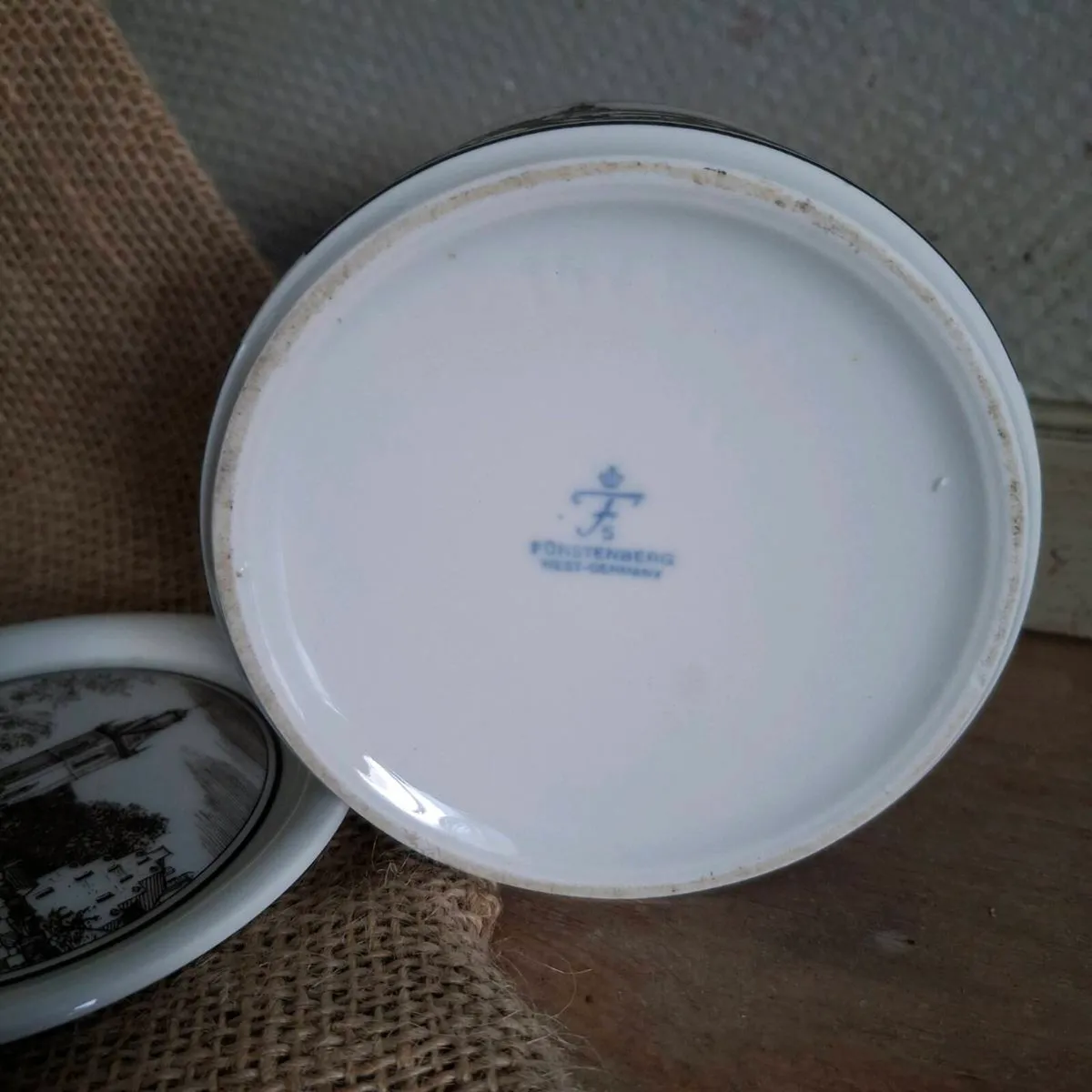 Furstenberg Porcelain Trinket Box - Image 4