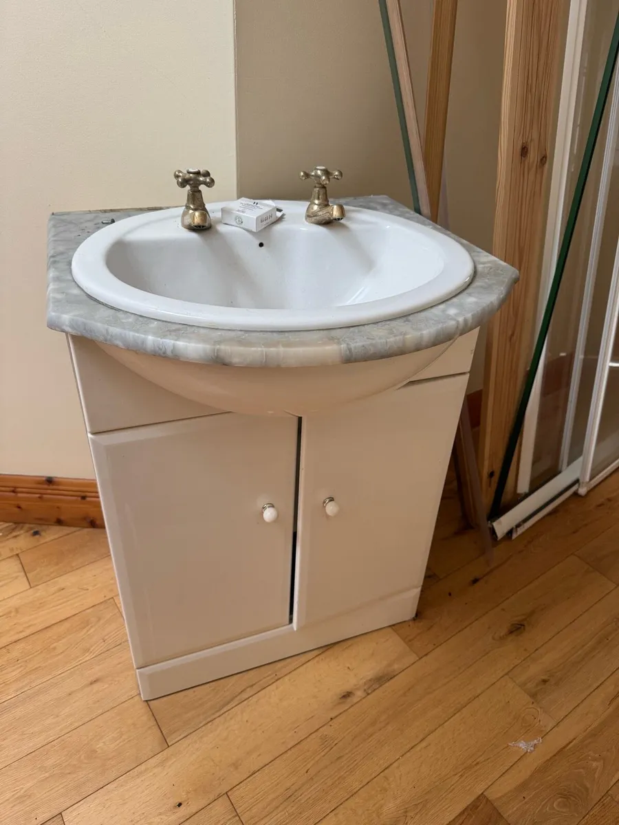 Sink vanity unit - Image 1