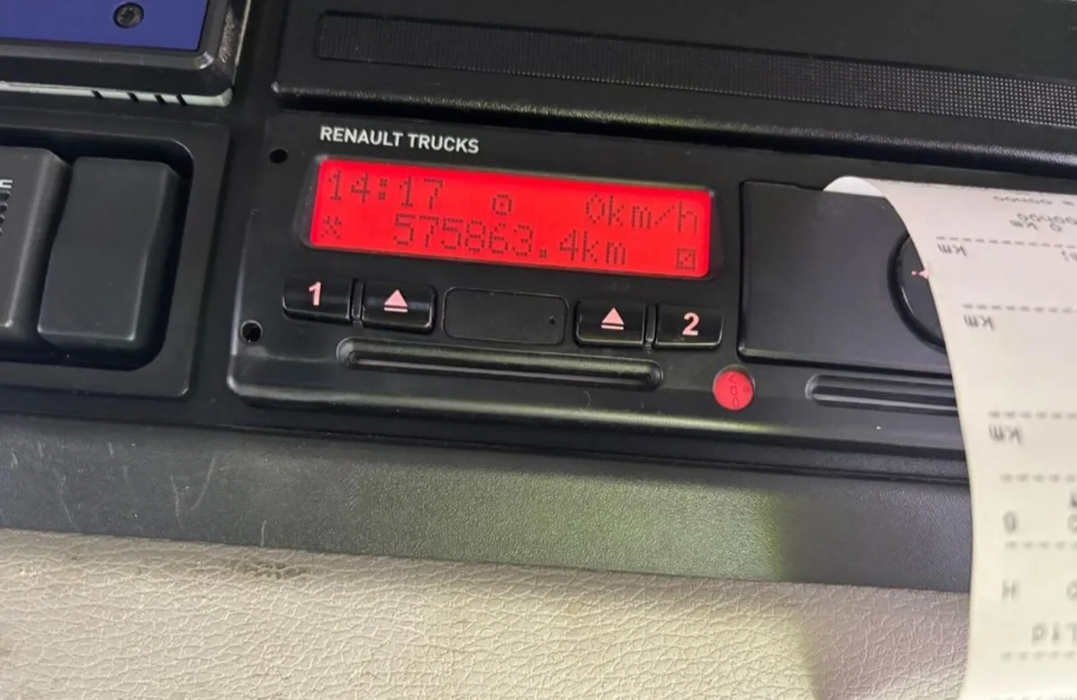 Renault Premium 2014 - Image 1