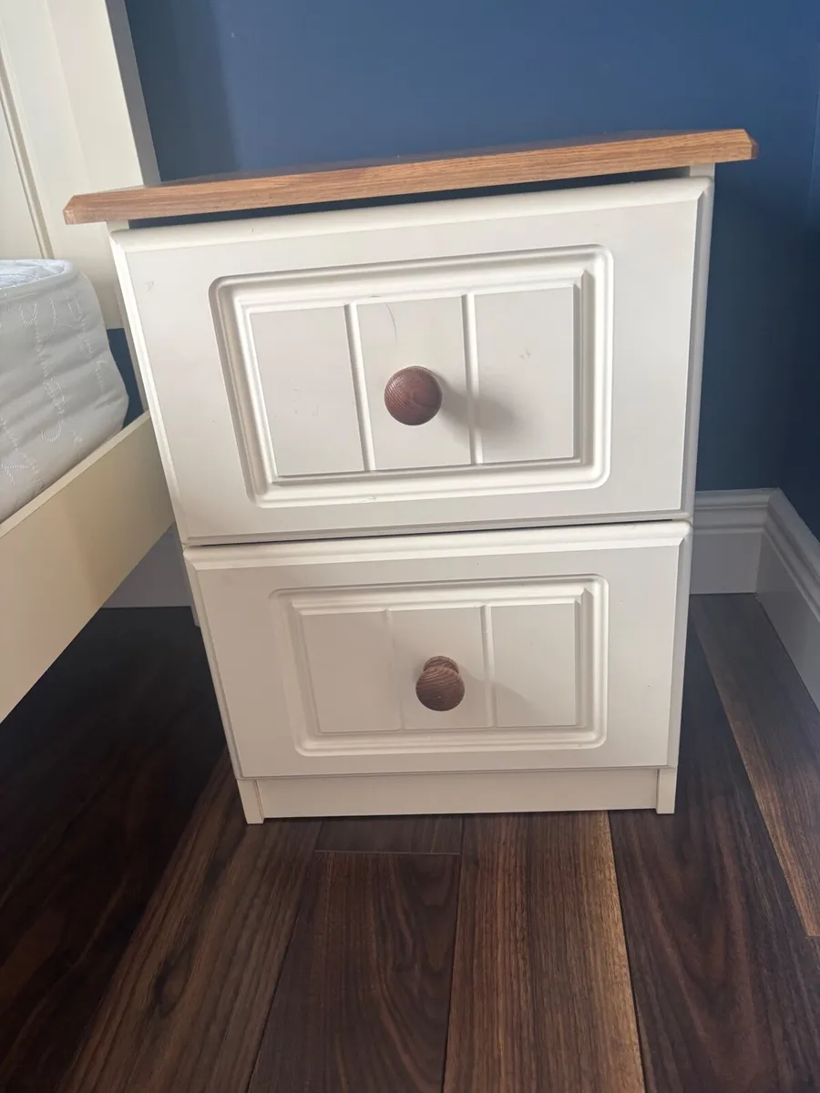 Singe bed (1M x 2 M), with mattress and locker. - Image 2