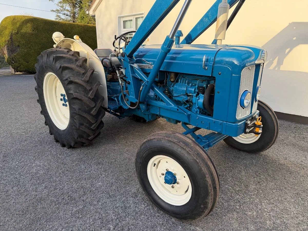 Super Major with loader - Image 2