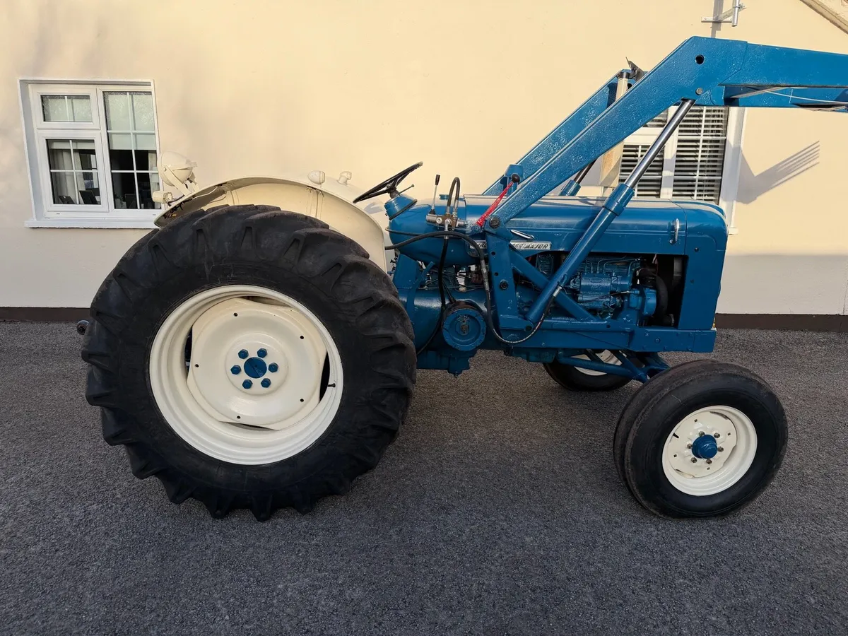 Super Major with loader - Image 4