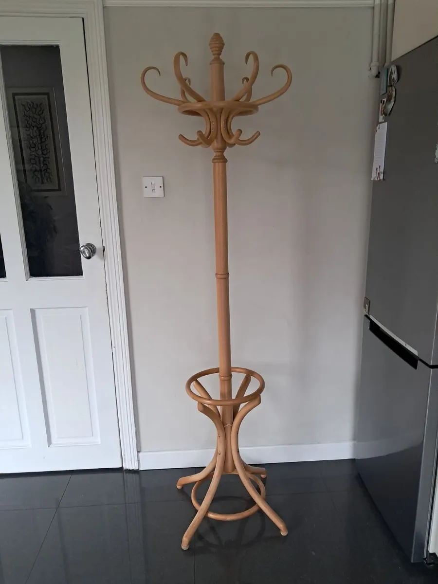 Coat stand