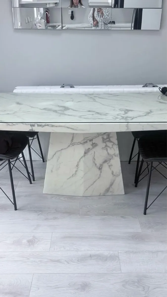 marble kitchen table - Image 2