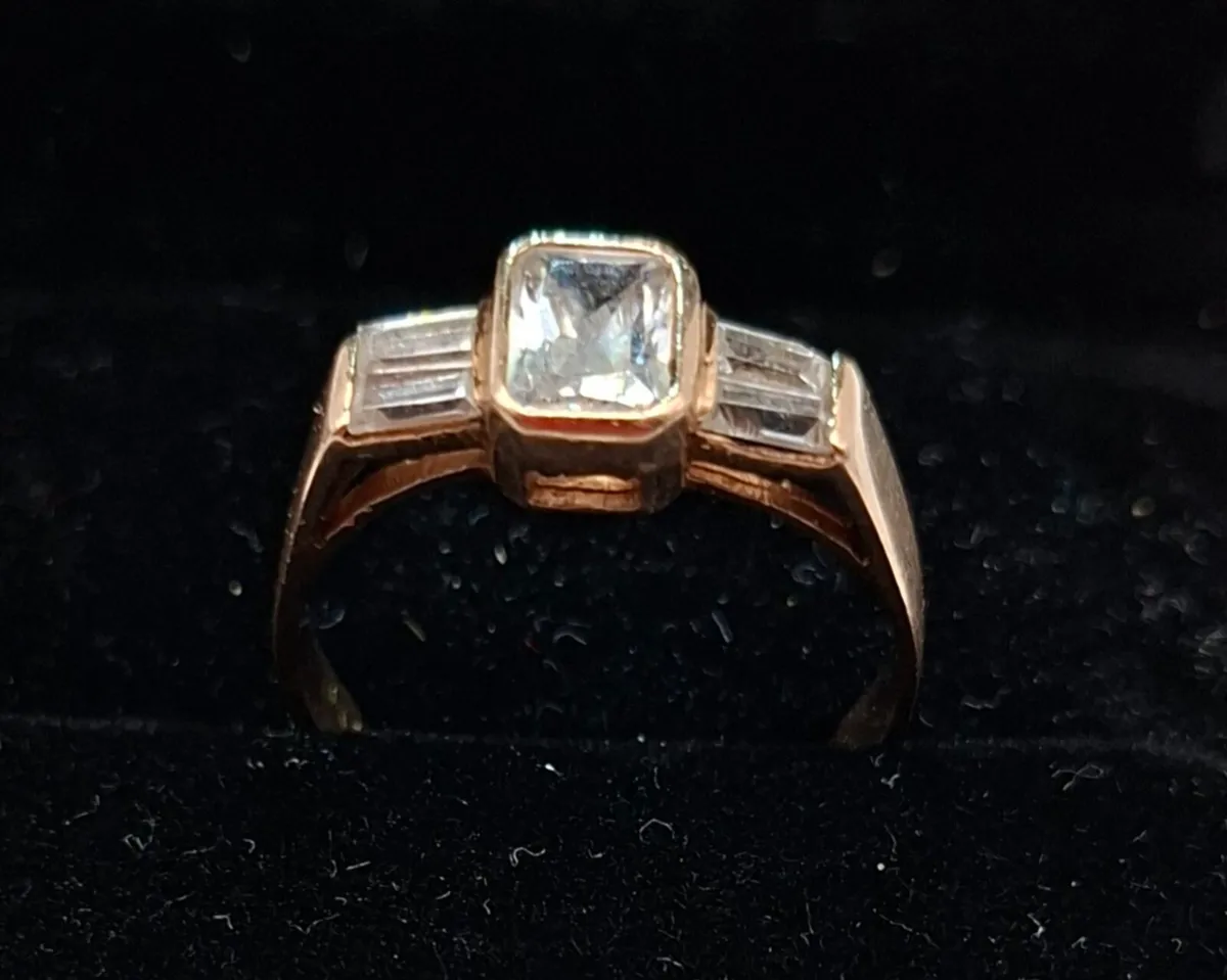 14 ct yellow gold ring - Image 1