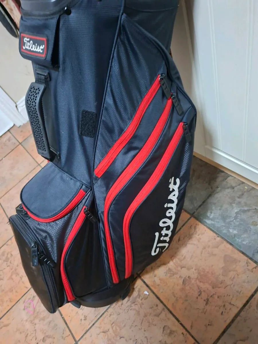 Titleist golf bag - Image 3