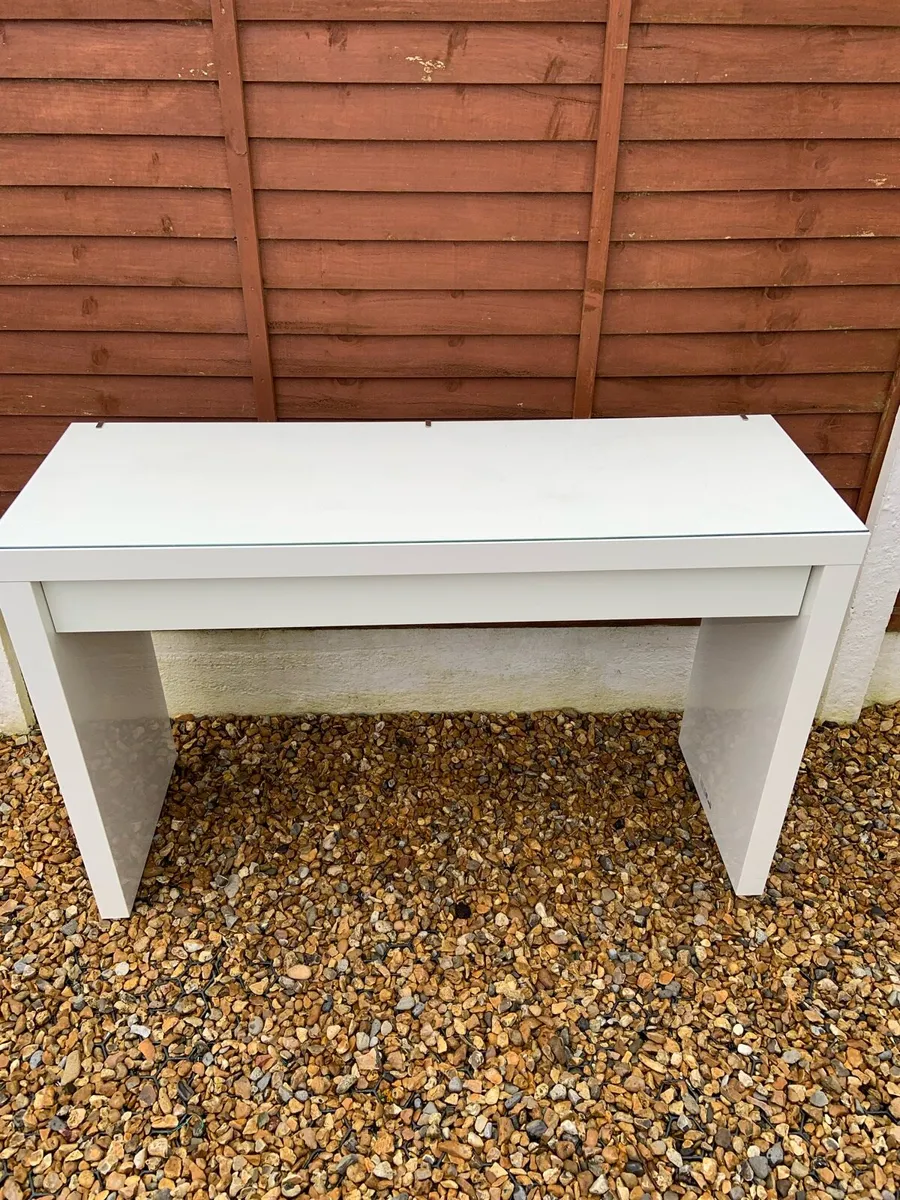 Dressing Table - Image 1